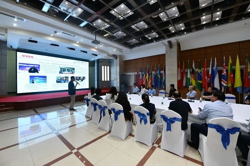 朝陽區(qū)政協(xié)圍繞 打造國際化營商環(huán)境建設(shè)標(biāo)桿區(qū) 開展專題調(diào)研